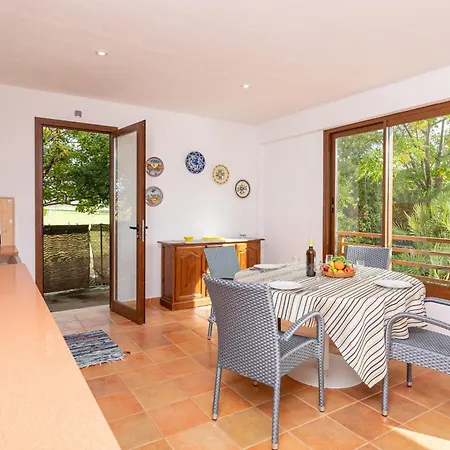 Fiol Petit By Sealand Willa Pollensa